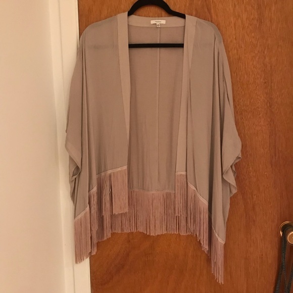 Aritzia Talula ‘Fawkner’ Kimino - Picture 2 of 3